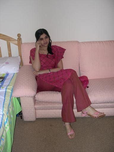 Wallpapers Hot Pakistani Girls Sleeping Pictures Blogging Tips