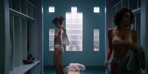 Alison Brie Betty Gilpin Etc Nude And Sexy – Glow 2017 S01e01 – Hd