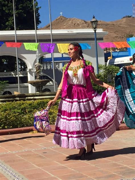 Falda Mestiza Típica De Pinotepa Nacional Oaxaca México Traje