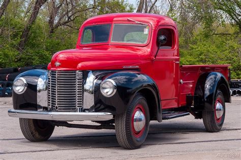 international harvester   ton pickup truck  sale  technical specifications