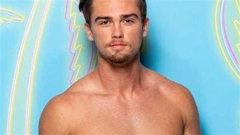 love island star noah purvis fired after viewers unearth gay porn past