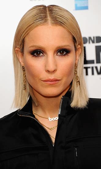 noomi rapace celebrity profile hollywood life