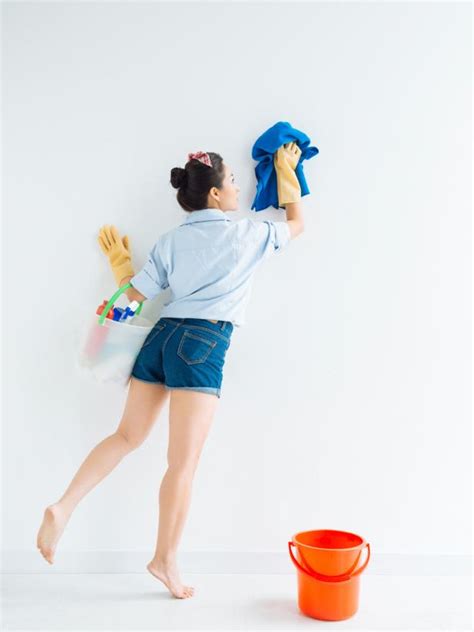 How To Clean The Walls In Your Home Grizzbye