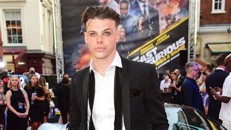 yungblud says he is ‘very fluid with his sexuality