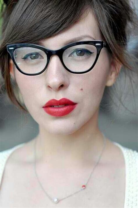 The Super Oomph Nerdy Look ♥ Glasses Frames Hipster