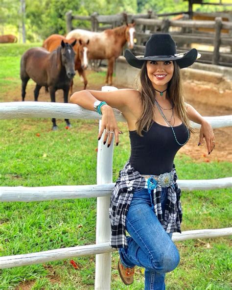 Video Nebraska Coeds Rancher Cowgirl Nackt Rund Um Die Iowa Farm