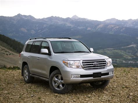 toyota land cruiser pictures specifications