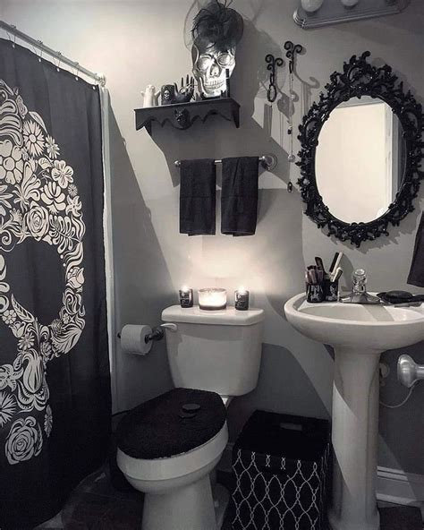 Gothic Bathroom Decor Ideas