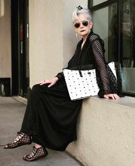 35 Stylish Clothes For 70 Years Old Woman What To Wear With White Hair