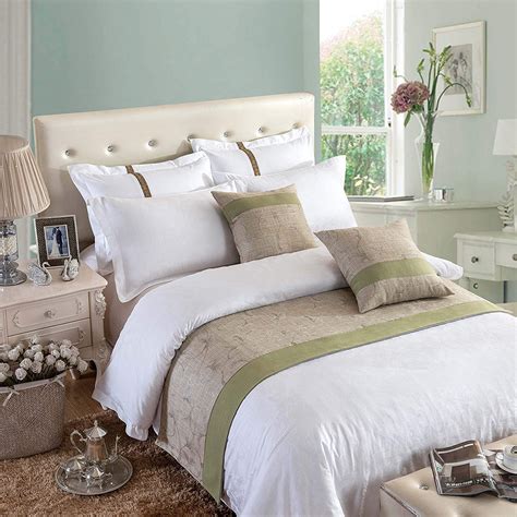 bed linen ideas  maximize     bed talkdecor