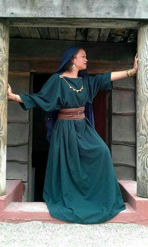 Pin By Signy Velden On Ancient Roman Greek Greek Clothing Historical