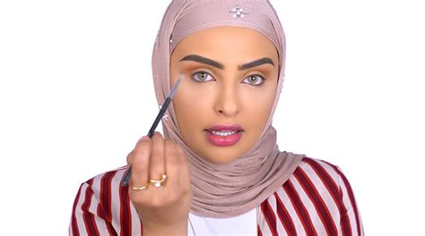 Mac Etude House Cut Ties With Kuwaiti Beauty Blogger After Rants Vs Ofws