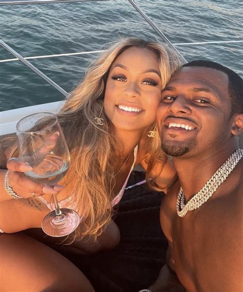 jilly anais prays her relationship with deshaun watson works out after