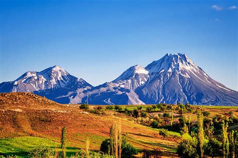 taurus mountains anatolia mediterranean fertile plain britannica