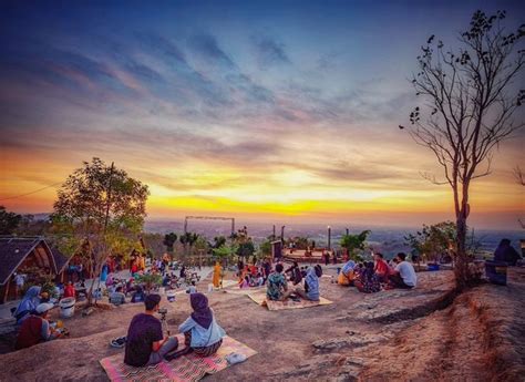 deretan tempat wisata malam populer  yogyakarta   okezone