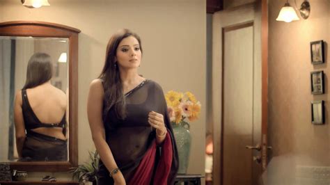 Ultimate Navel Megha Gupta Saree Navel Hot