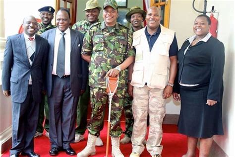 Wow Photos President Uhuru Kenyatta In Military Uniform