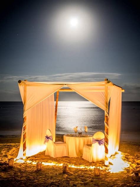 With This Incredible Full Moon Romance Is Guaranteed In This Beach