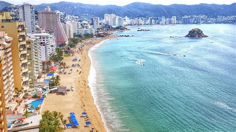 acapulco hotels  businesses   tourist industry   start