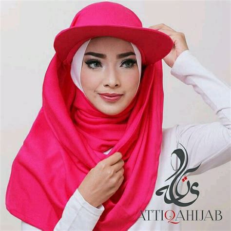 ide  foto wanita hijab pake topi foto wanita
