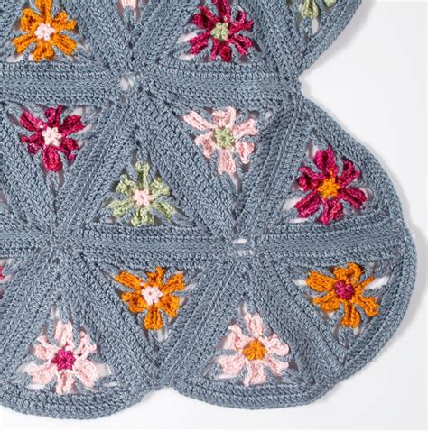triangular motifs extract  crochet basics  nicki trench