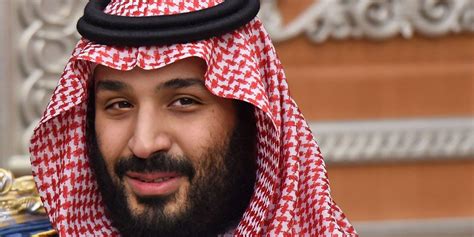 saudi arabia s wealth fund plans to raise 7 billion to plow into new