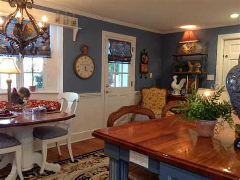this beautiful kitchen features a comfortable yet elegant dining area with all the hallmarks of