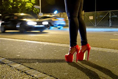 La Révision De La Loi Sur La Prostitution Avance à Grands Pas 24 Heures