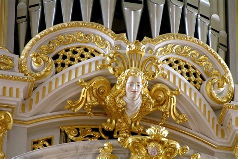 detail der orgel  der frauenkirche zu dresden foto bild