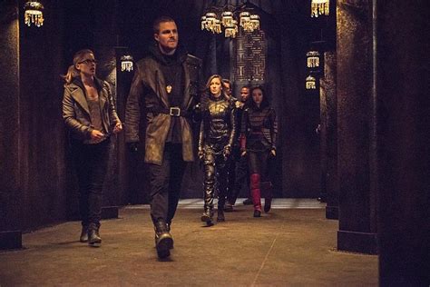 Arrow Season 3 Episode 22 Review This Is Your Sword