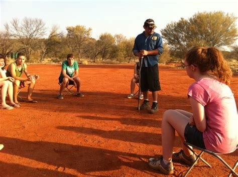 aboriginal australia culture centre alice springs australien omdömen