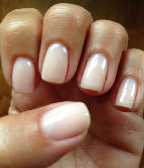 mani monday natural gel manicure perfect  summer travel  glow girl  melissa meyers