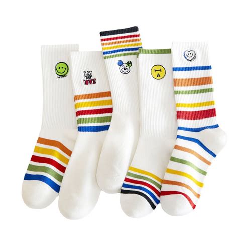 Autumn New Products White Socks Woman Cute Japanese Rainbow Combed