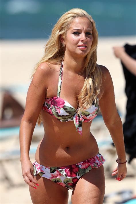 Tulisa Contostavlos Showing Off Her Curvy Body In Floral Bikini At The