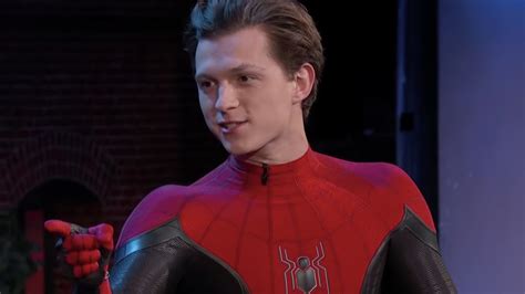 spider man   home tom holland debuts  spidey suit