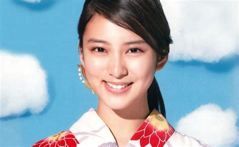 shock marriage and pregnancy of popular actress emi takei reveals precarious status of top