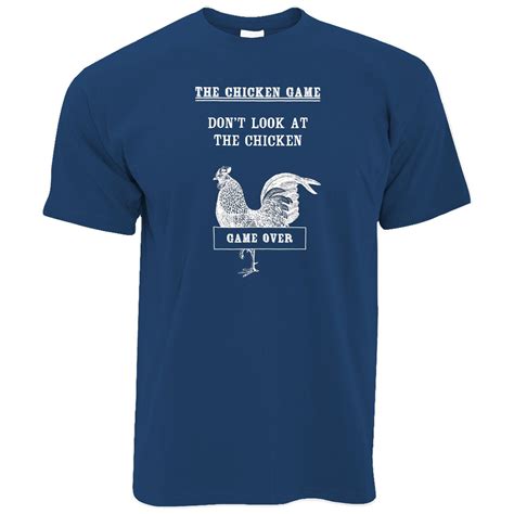 Novelty T Shirt Don T Look At The Chicken Game Joke Shirtbox