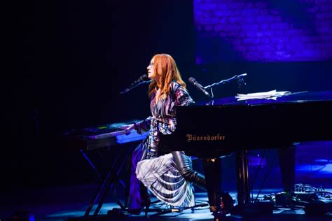 Tori Amos Talks About Sexual Abuse By Photographer