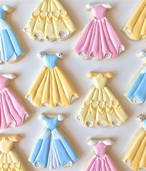 ateatyourcookiecos instagram profile post princess dressescookies
