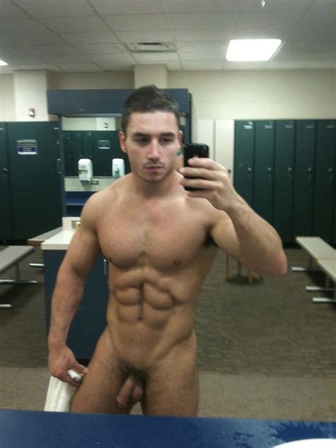 Hunky Muscle Man With A Soft Cut Cock Nude Amateur Guys
