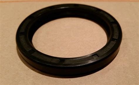 international   tractor rear axle  shaft seal sps parts