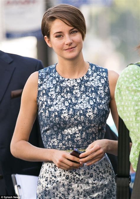 shailene woodley s organic beauty routine inspired by