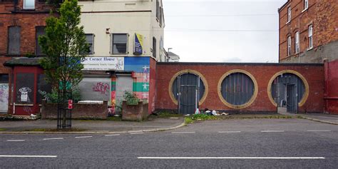 peace walls   centre   unrest  northern ireland failed architecture