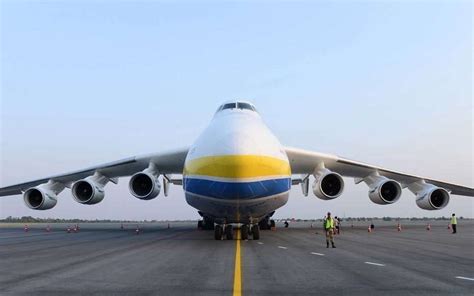 worlds biggest airplane weighs  million pounds february