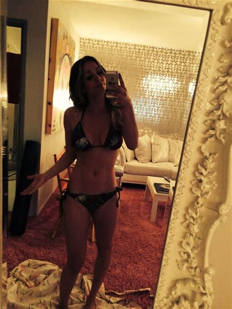 New Nude Photos Leaked From Kaley Cuoco S Phone 18 Pics
