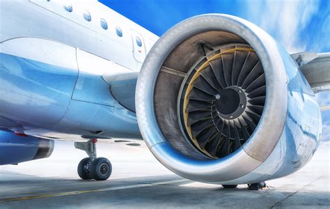 southwest engine explosion   terrifying airplane horror stories
