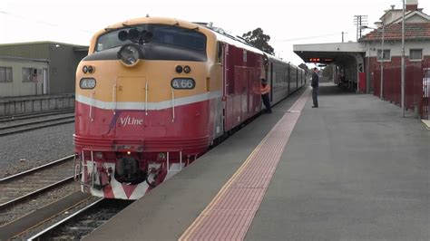 australian trains v line a class locomotive a66 north east victoria line eisenbahn zug youtube