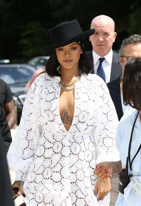 Rihanna Sexy 30 Photos Fap Scene🔞