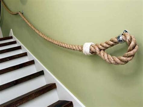 corde de marin pour faire la rampe de la cage descalier