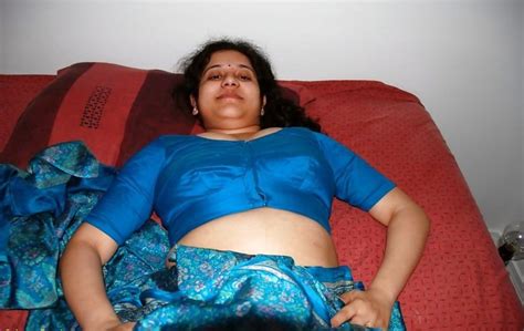 busty indian housewife nude 6 pics